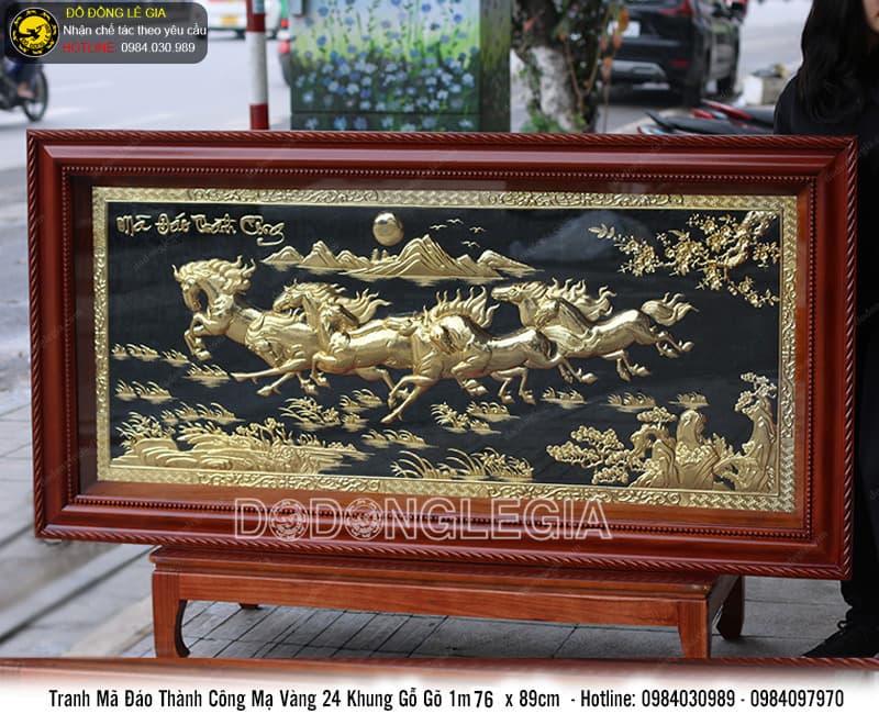Tranh mã đáo thành công mạ vàng 24k khung gỗ gõ 1m76x89cm