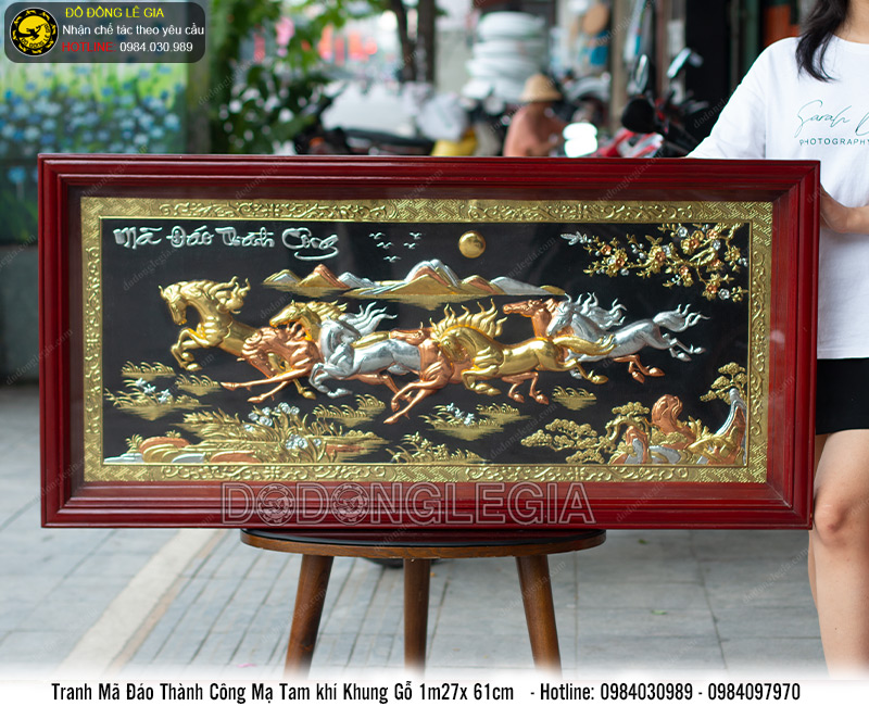 Tranh Bát Mã mạ tam khí khung gỗ 1m27x61cm