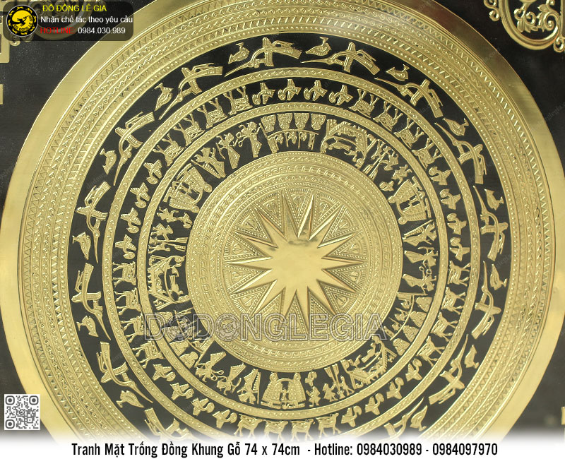 Tranh Mặt Trống Đồng Khung Gỗ 74 x 74cm