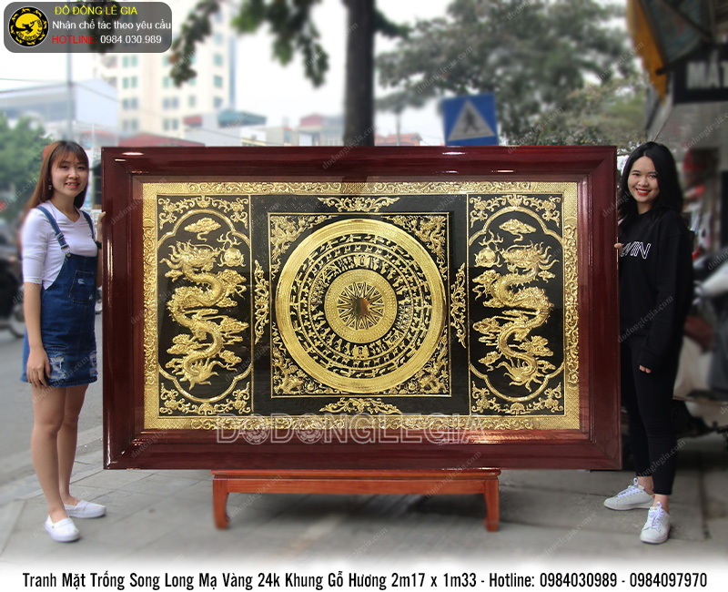 Tranh đồng Mặt trống song long mạ vàng 24k khung gỗ Hương