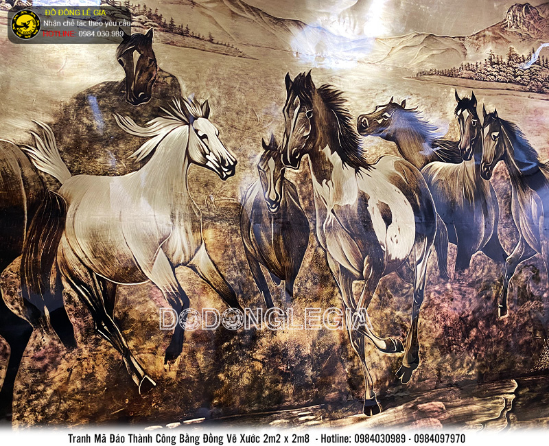 Lắp đặt tranh Mã đáo thành công vẽ xước khổ lớn