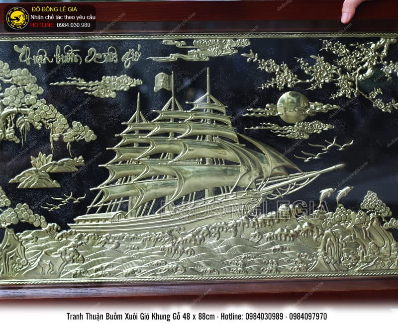 Tranh Thuận Buồm Xuôi Gió khung gỗ 48 x 88cm