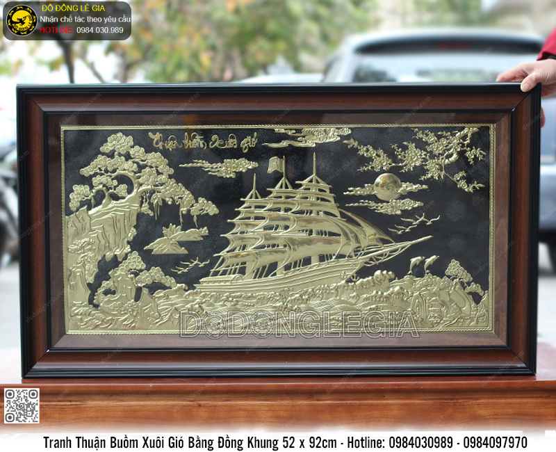 Tranh Thuận Buồm Xuôi Gió khung gỗ 52 x 92cm