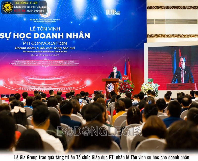 Quả trống đồng hoa văn chìm màu thời gian đk 42cm