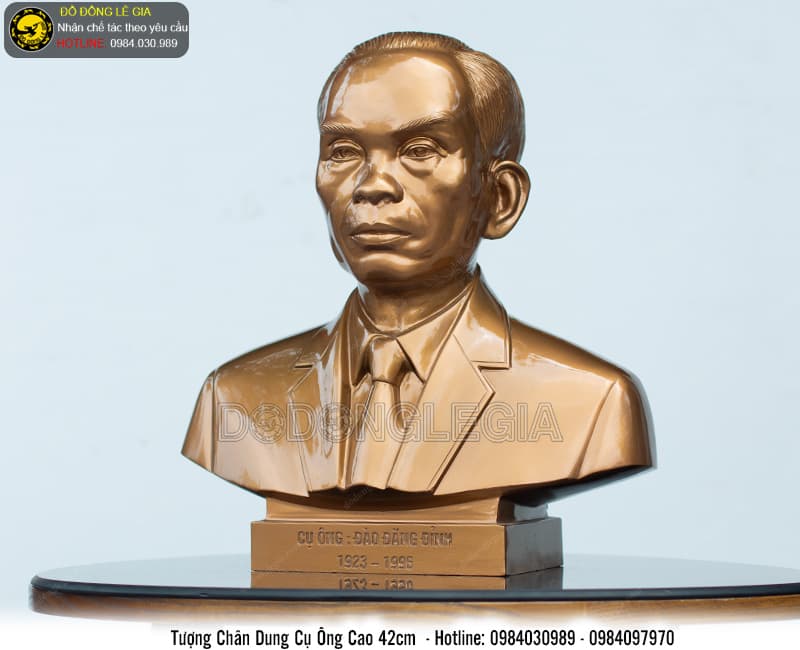 Tượng Chân Dung Cụ Ông bằng đồng đỏ cao 42cm