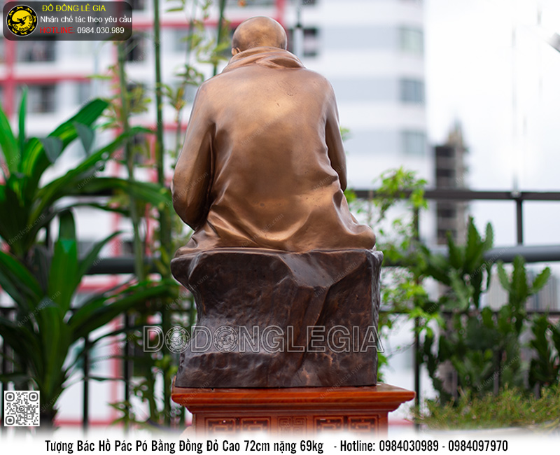 Tượng Bác Hồ Pác Pó bằng đồng đỏ cao 72cm