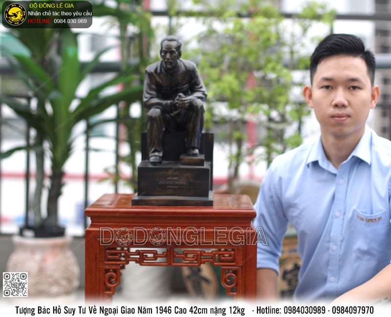 TƯỢNG BÁC HỒ NGOẠI GIAO NĂM 1946 CAO 42CM