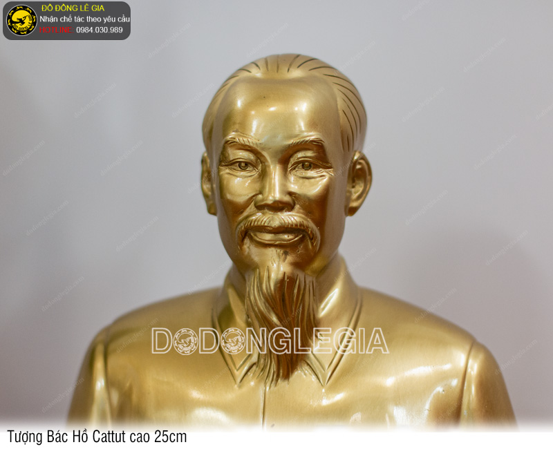 Tượng Bác Hồ bằng đồng cattut cao 25cm