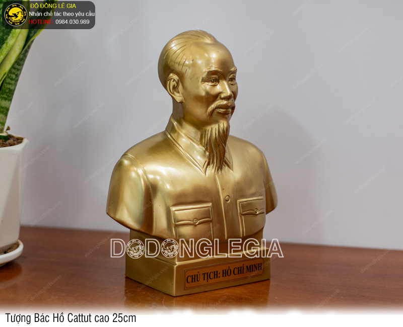 Tượng Bác Hồ bằng đồng cattut cao 25cm