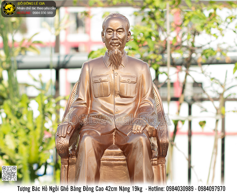 Tượng Bác Hồ ngồi ghế cao 42cm bằng đồng đỏ