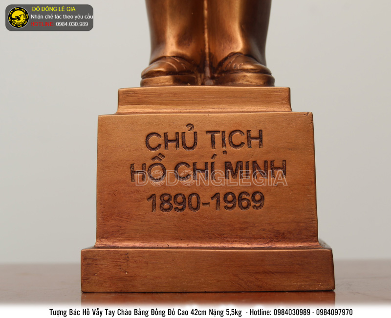 Tượng Bác Hồ Vẫy Tay Chào Cao 42cm