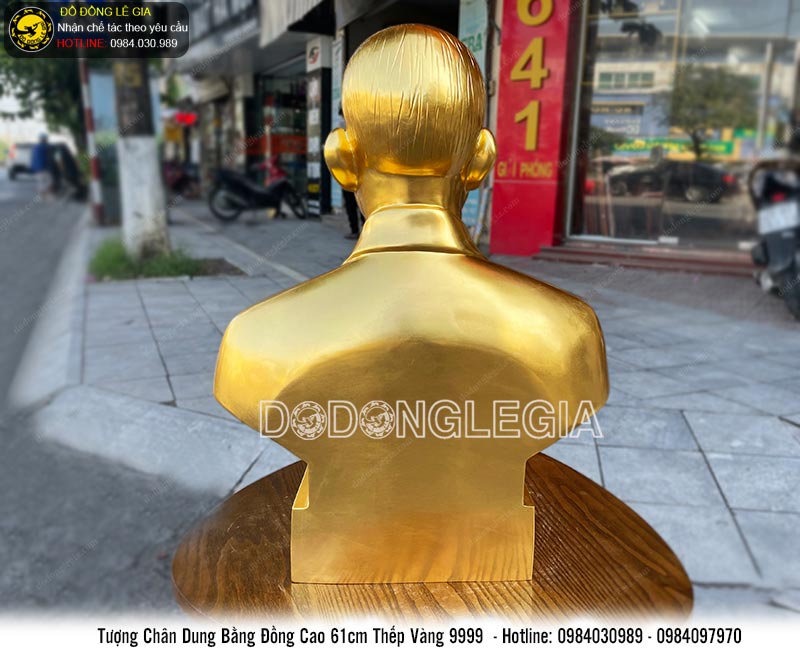 Tượng chân dung cụ ông thếp vàng 9999