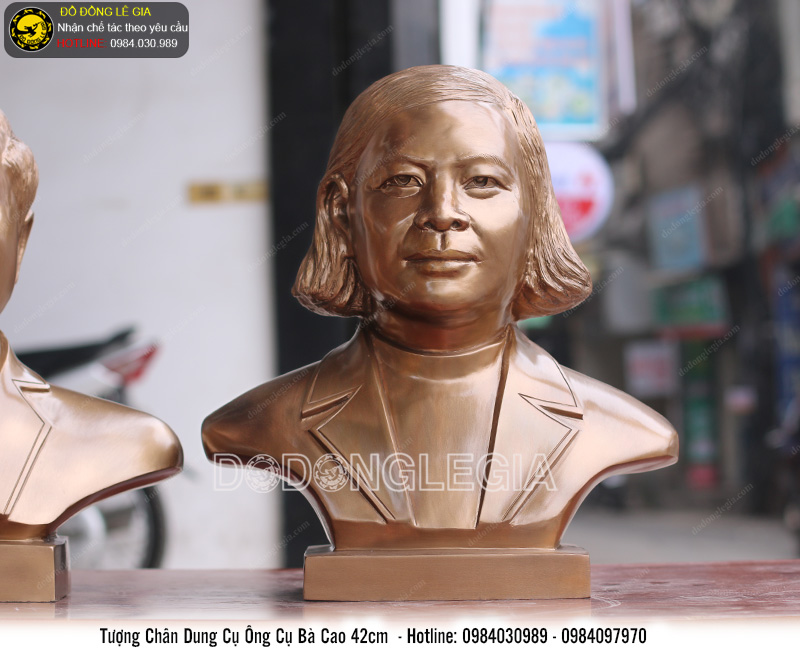 Tượng chân dung vợ chồng bằng đồng cao 42cm