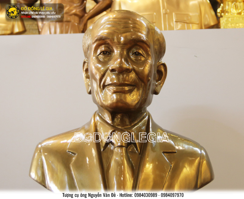 Đúc Tượng đồng cụ ông theo yêu cầu - 01