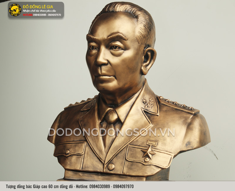 Tượng Đại Tướng Võ Nguyên Giáp bằng đồng đỏ cao 60cm