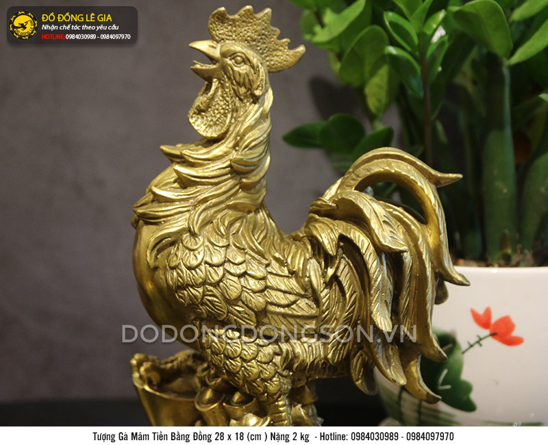 Tượng gà mâm tiền bằng đồng vàng thau
