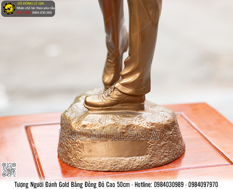 Tượng Người Đánh Golf Bằng Đồng Đỏ Cao 50cm