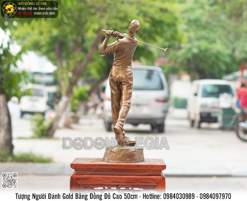Tượng Người Đánh Golf Bằng Đồng Đỏ Cao 50cm