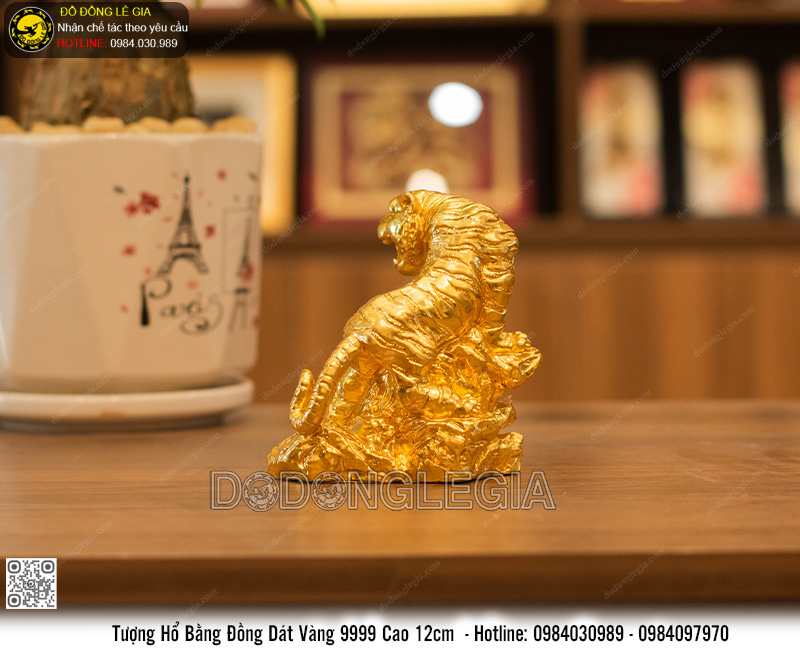 Tượng Hổ Đứng Núi đá dát vàng 9999 cao 12cm