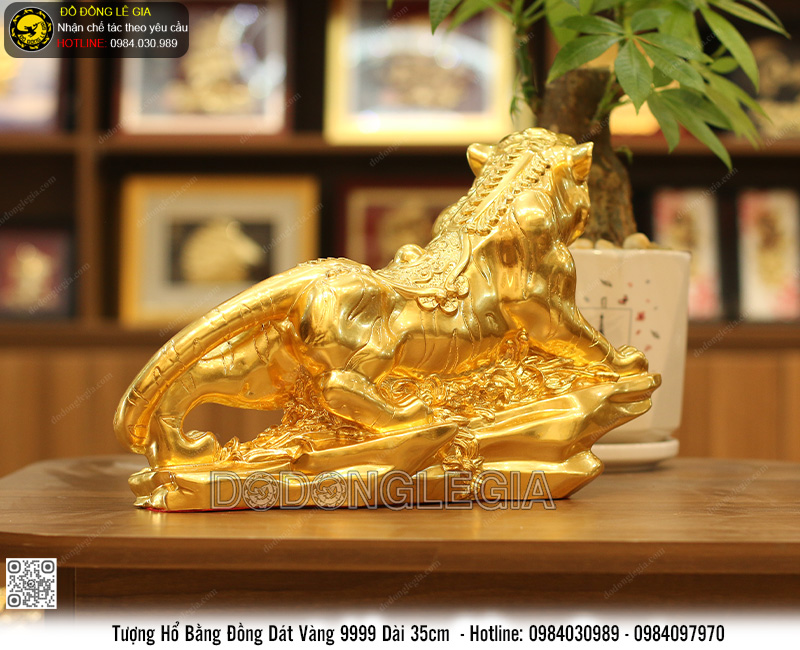 Tượng Hổ Đứng Cây Tùng dát vàng 9999 dài 35cm