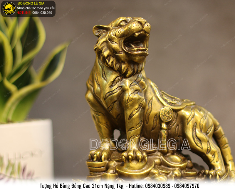 Tượng hổ tài lộc bằng đồng cao 21cm
