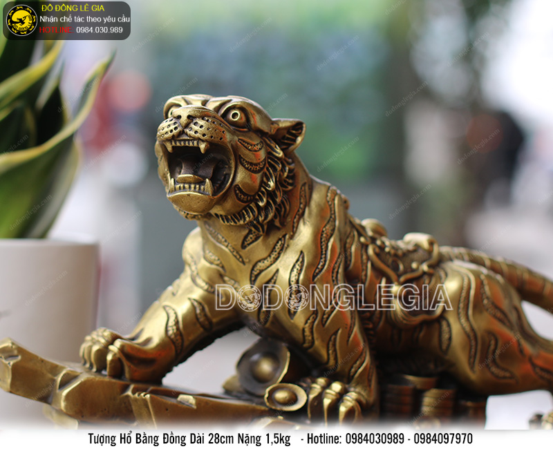 Tượng Hổ Vạn sự như ý bằng đồng cỡ to dài 28cm
