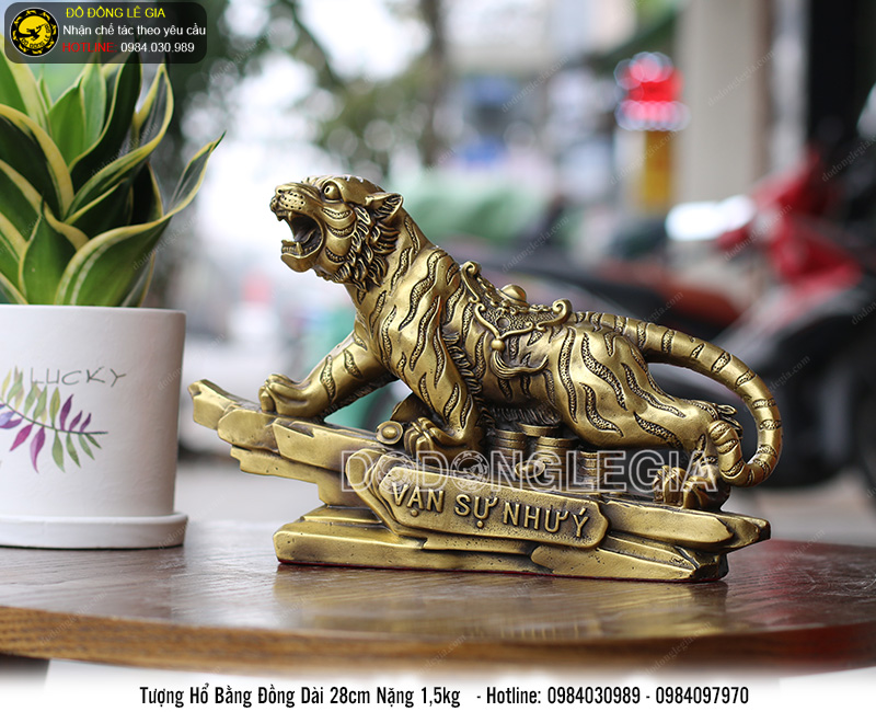 Tượng Hổ Vạn sự như ý bằng đồng cỡ to dài 28cm