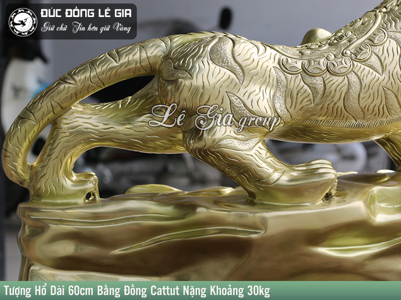 Tượng hổ phong thủy bằng đồng cattut dài 60cm