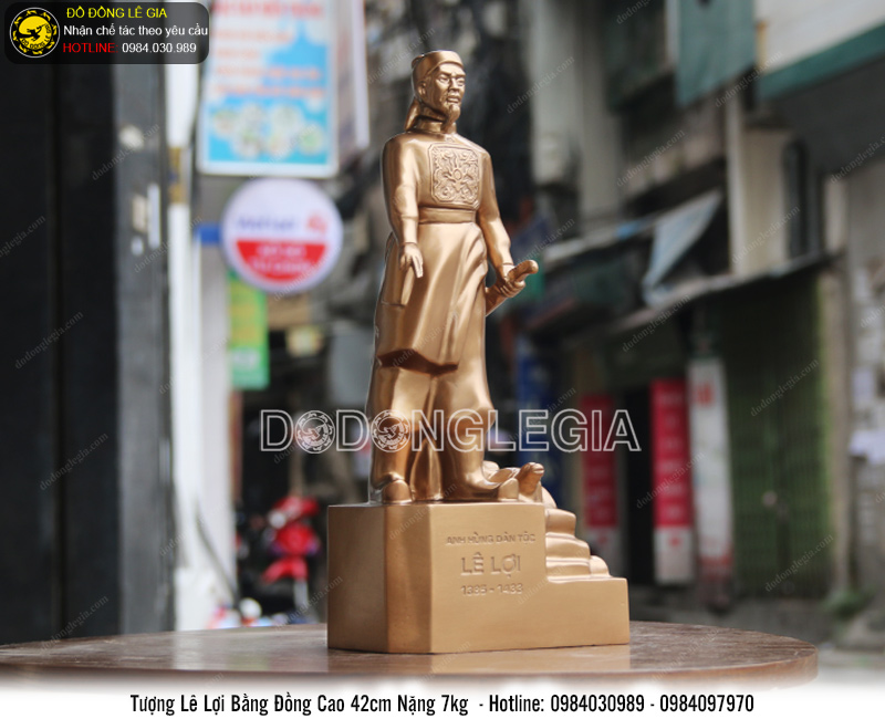 Tượng vua Lê Lợi bằng đồng đỏ cao 42cm