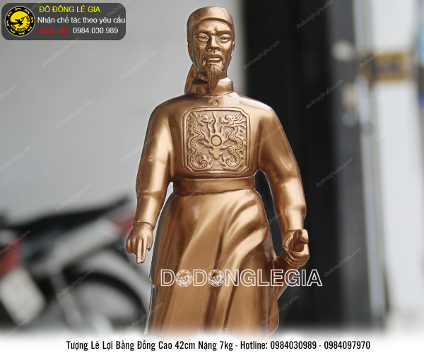 Tượng vua Lê Lợi bằng đồng đỏ cao 42cm