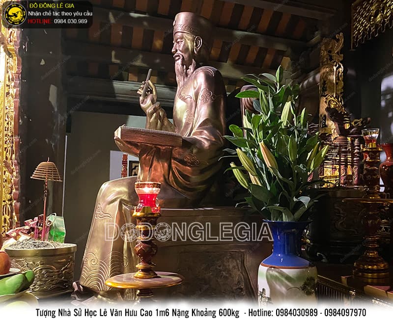 Tượng nhà sử học Lê Văn Hưu cao 1.6m