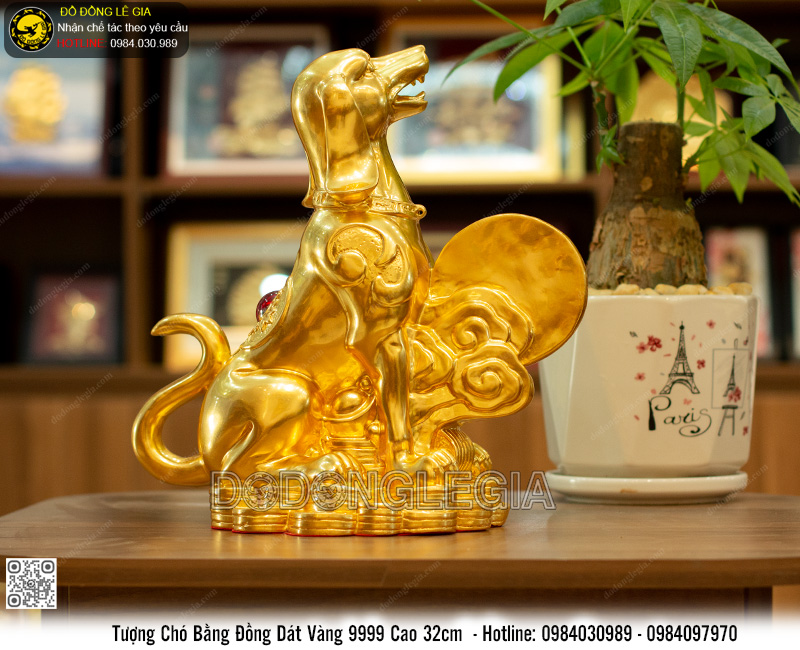 Tượng linh vật Tuất bằng đồng dát vàng 9999 cao 32cm