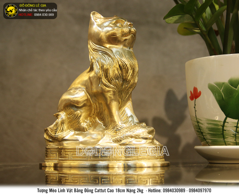 Tượng linh vật mèo bằng đồng cattut cao 18cm