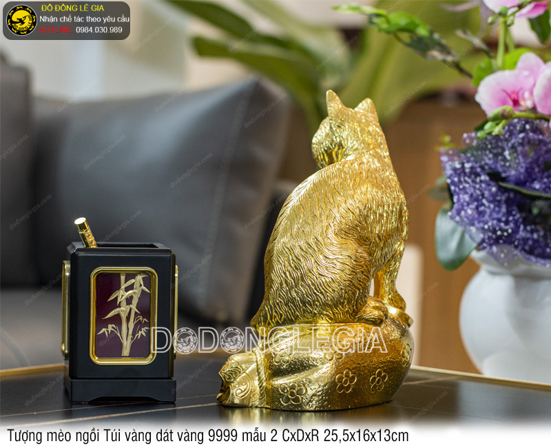 Tượng Mèo Ngồi Túi Vàng dát vàng 9999 mẫu 2 25,5x16x13cm