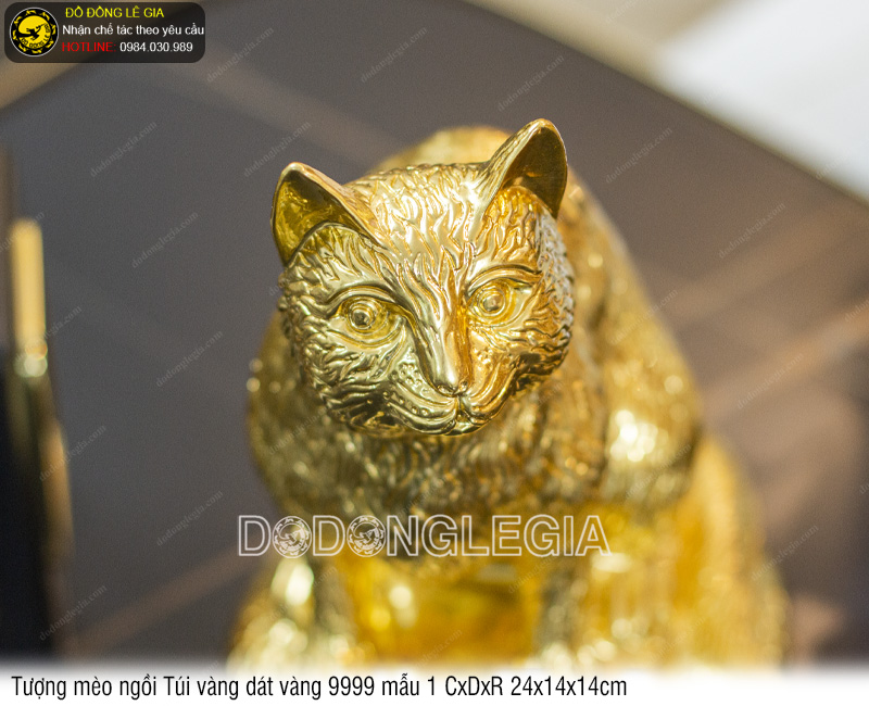 Tượng Mèo Ngồi Túi Vàng dát vàng 9999 mẫu 1 24x14x14cm