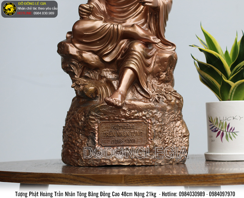 Tượng Phật hoàng Trần Nhân Tông bằng đồng cao 48cm