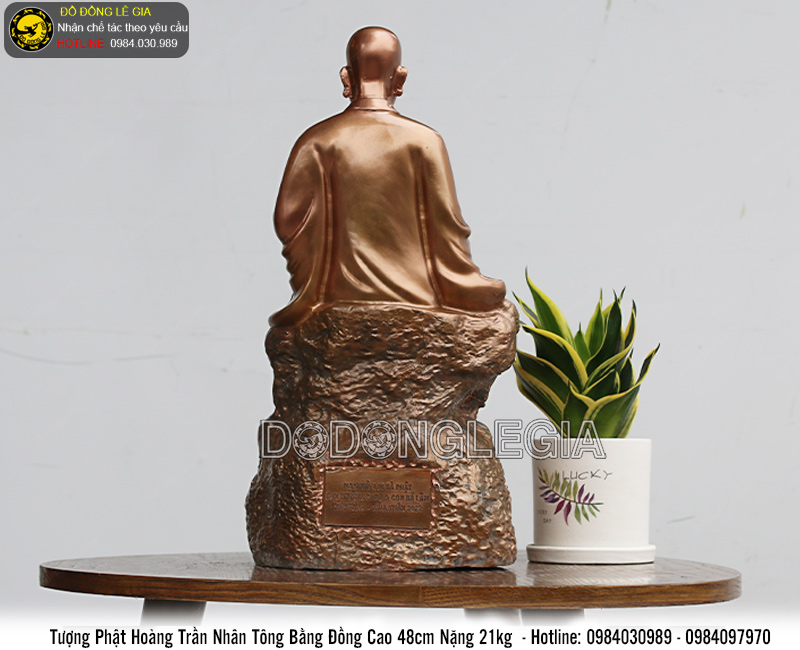 Tượng Phật hoàng Trần Nhân Tông bằng đồng cao 48cm