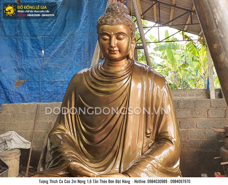Đúc tượng Thích Ca cao 2m bằng đồng đỏ