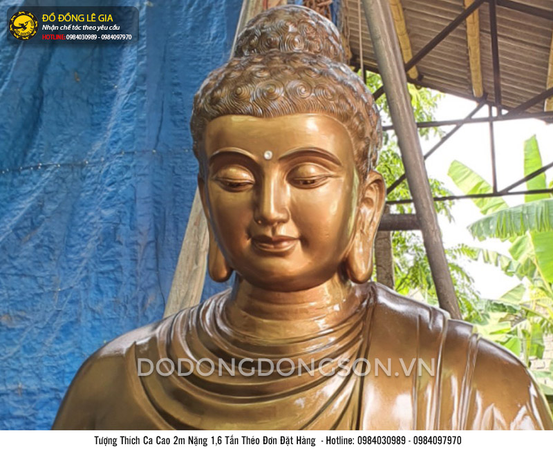 Đúc tượng Thích Ca cao 2m bằng đồng đỏ