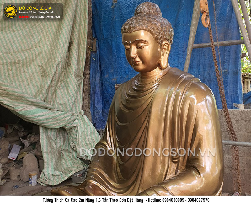 Đúc tượng Thích Ca cao 2m bằng đồng đỏ