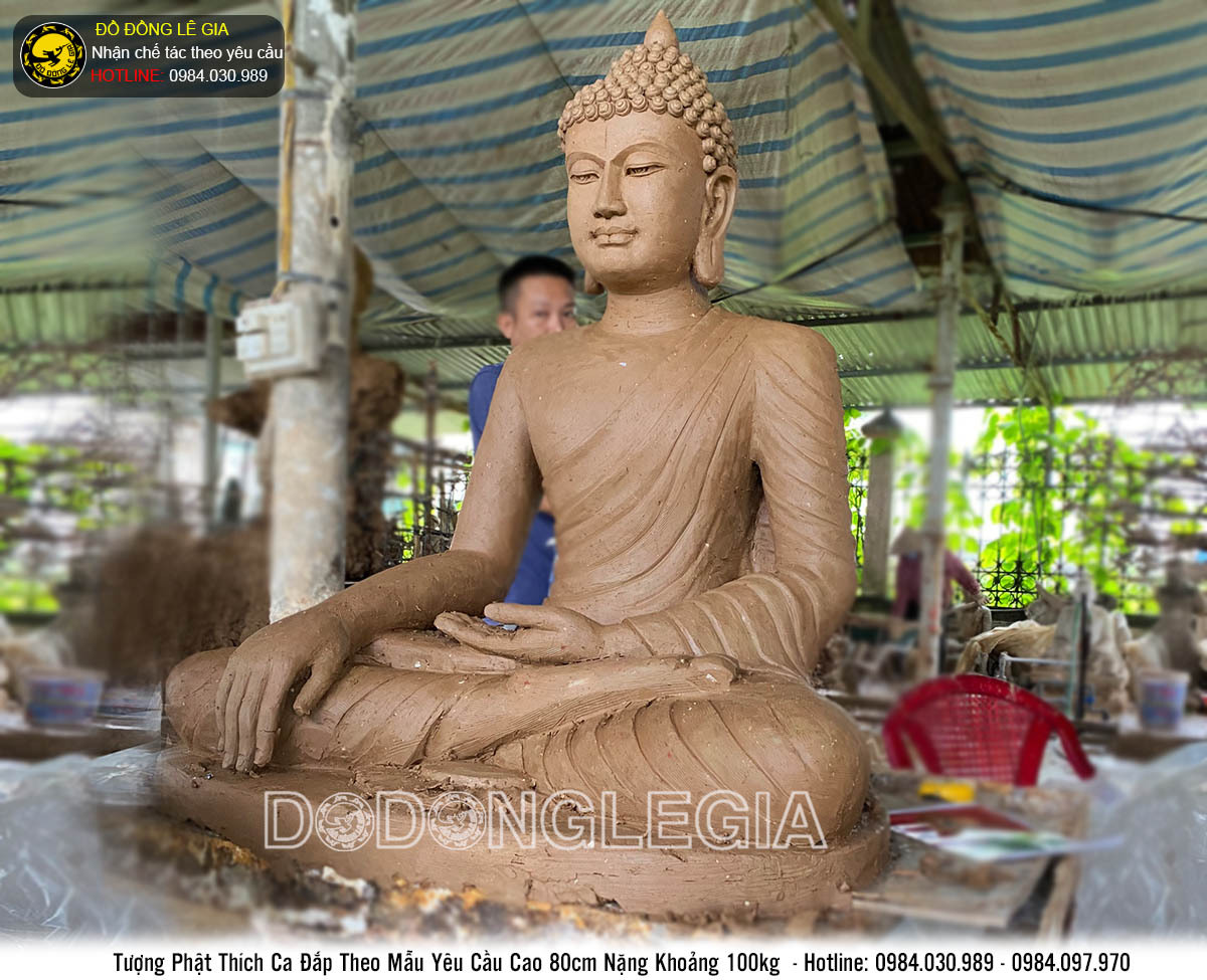 Tượng phật Thích ca bằng đồng vàng cao 80cm làm màu giả cổ