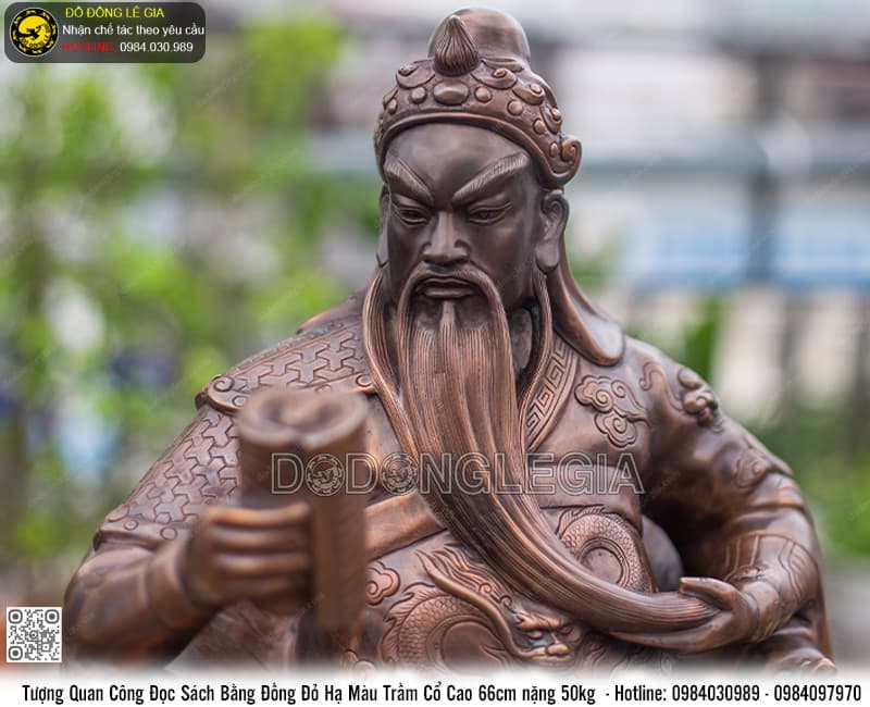 Tượng Quan Công Đọc Sách màu trầm cổ cao 66cm