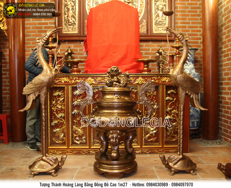 Tượng Thành hoàng làng bằng đồng cao 1m27