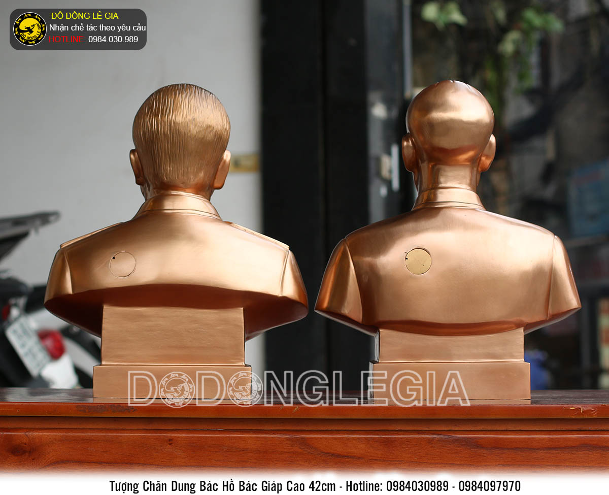 Đúc tượng chân dung Bác Hồ -Bác Giáp bằng đồng đỏ cao 42cm