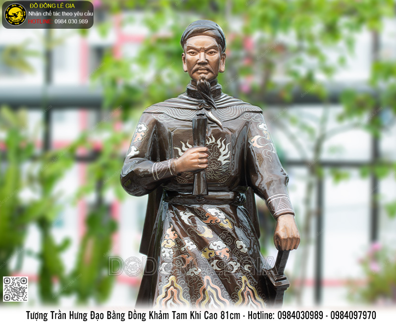 Tượng Trần Hưng Đạo cao 81cm bằng đồng đỏ khảm tam khí