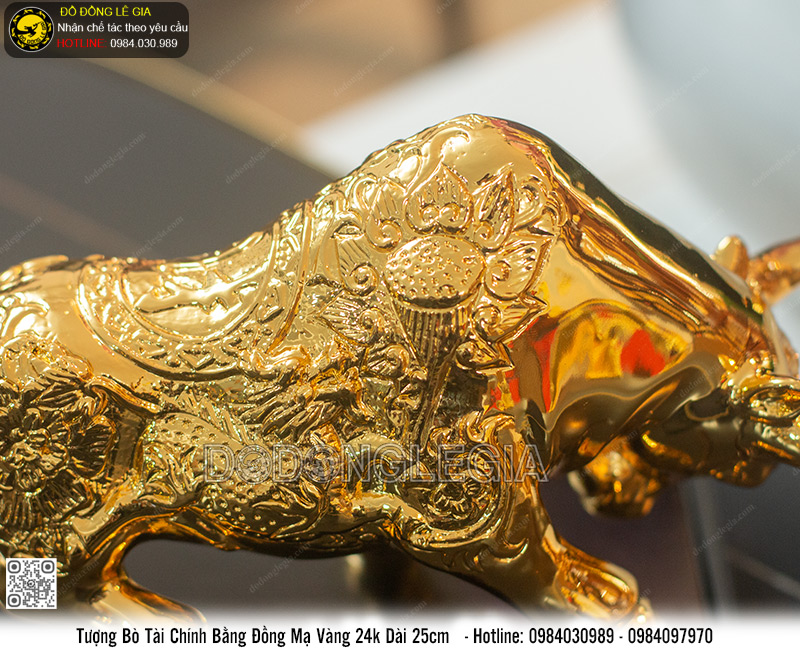 Tượng Bò Tài Chính Bằng Đồng Mạ Vàng 24k Dài 25cm