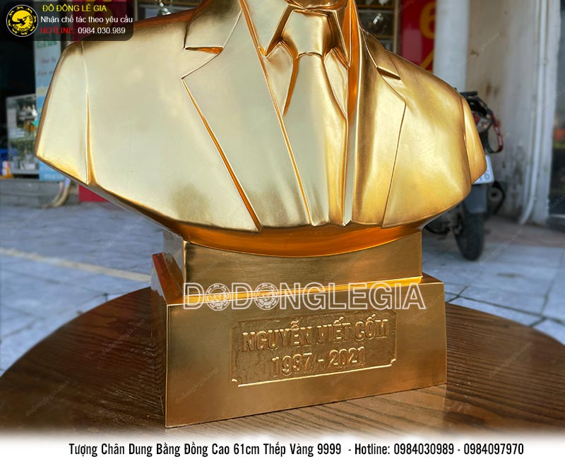 Tượng chân dung cụ ông thếp vàng 9999