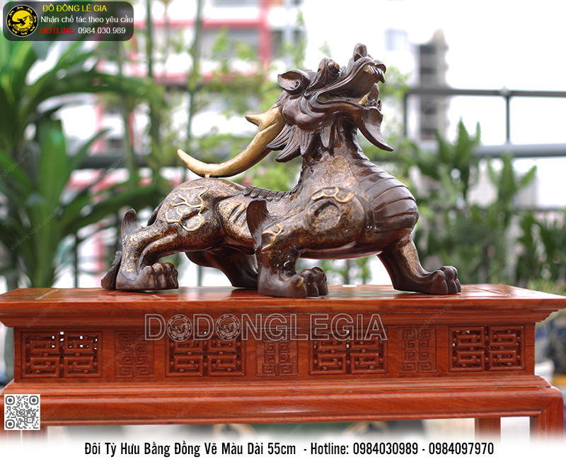 Tượng Tỳ Hưu bằng đồng vẽ màu dài 55cm