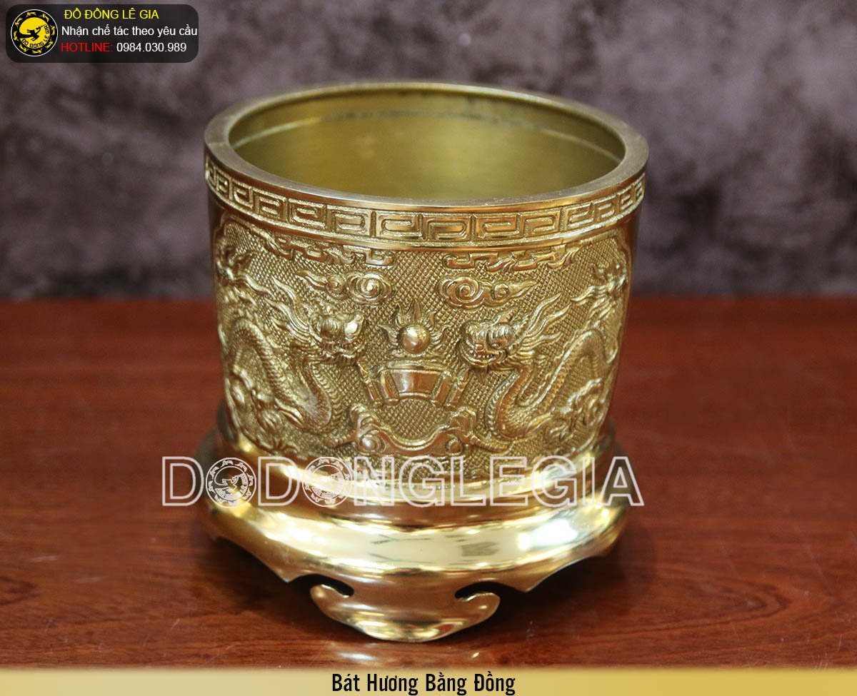 Báo giá Bát hương bằng đồng chạm song long chầu nguyệt