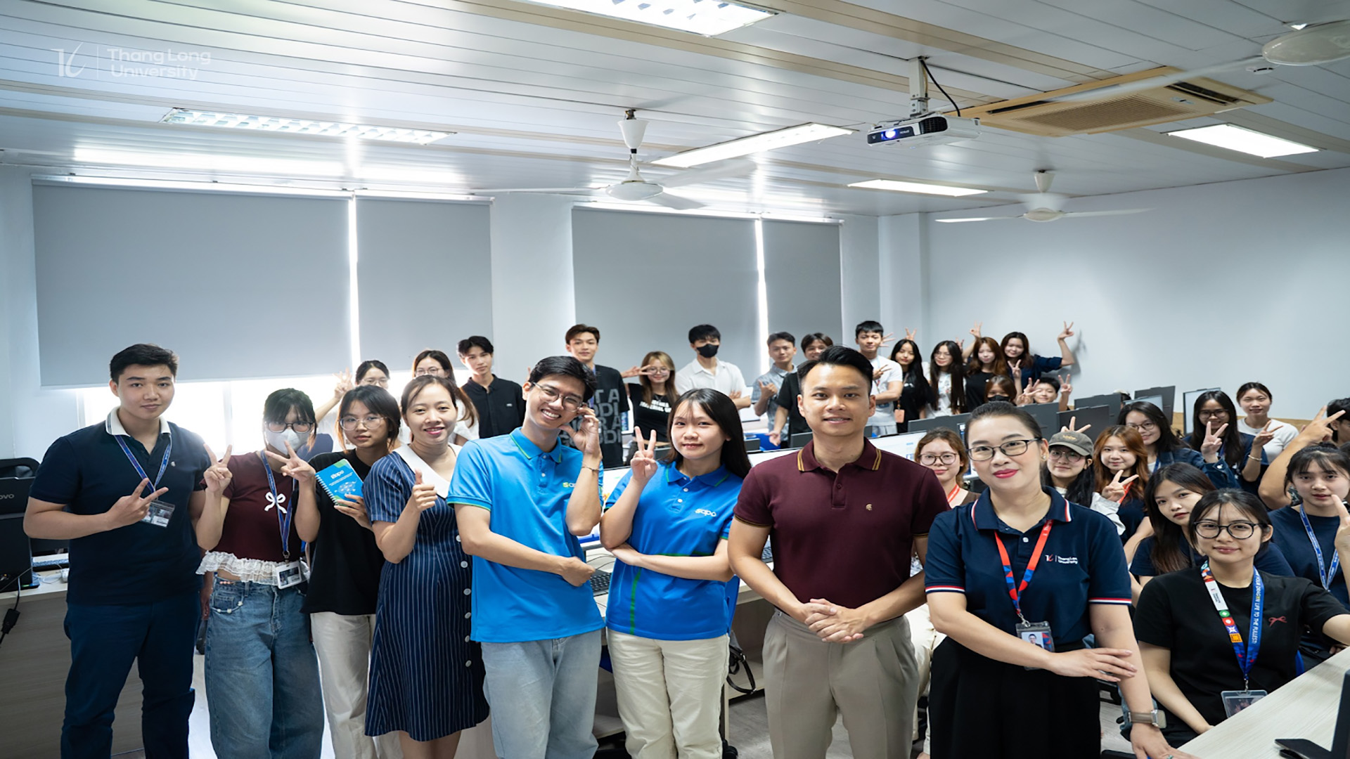 Sapo đồng hành cùng “Lớp mô phỏng kinh doanh” tại Đại học Thăng Long